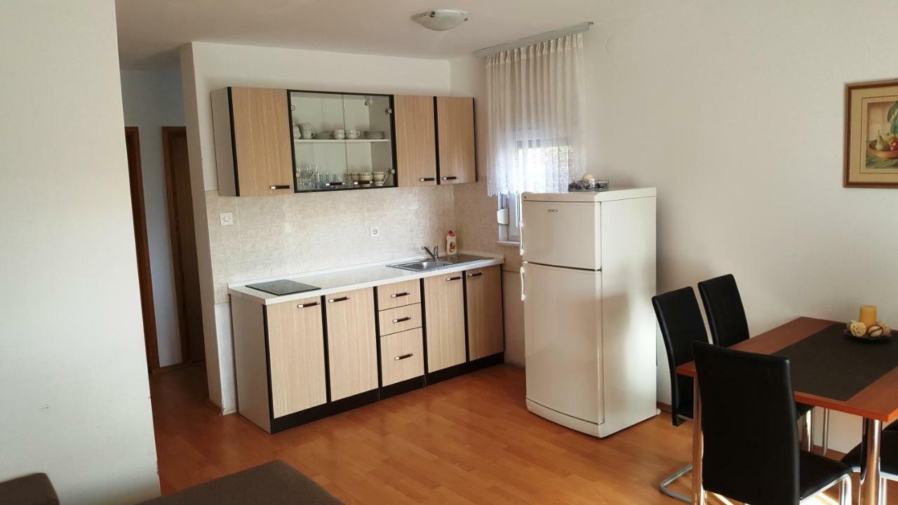 Marina Leilighet Biograd Na Moru Eksteriør bilde